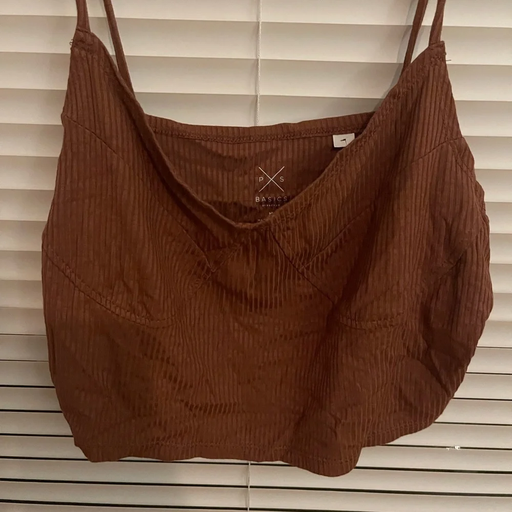 PacSun basics brown Crop Top Size M. Worn 1-2 times. Soft ribbed material - Picture 3 of 3